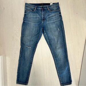 Banana Republic women’s distressed skinny Blue Jeans Sz 32